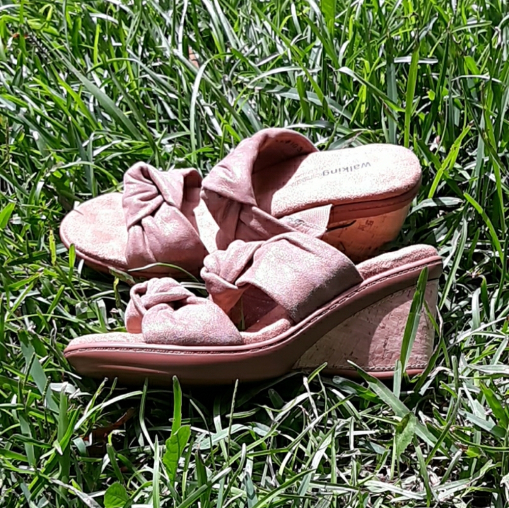 Sandals - Picture 5 of 6